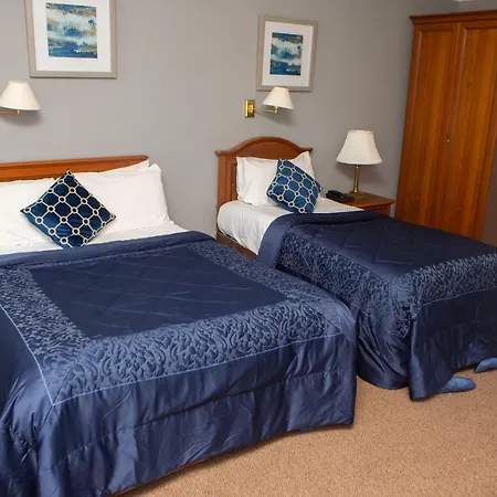 Hotel Leens 3*