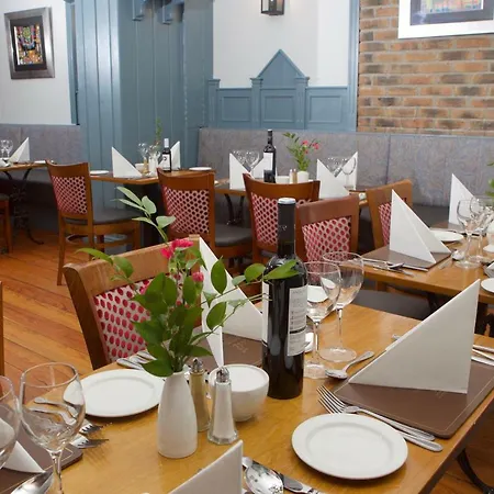 Hotel Leens