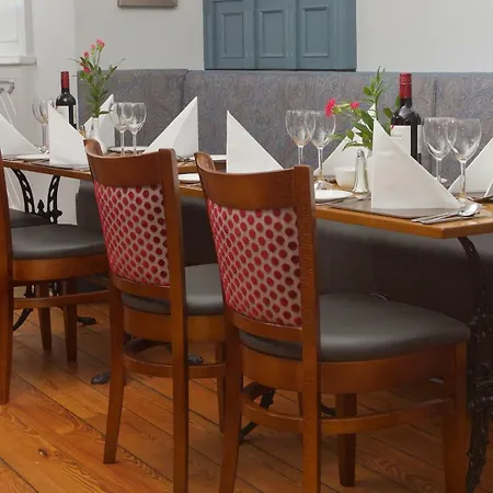 Leens 3* アビーフェール